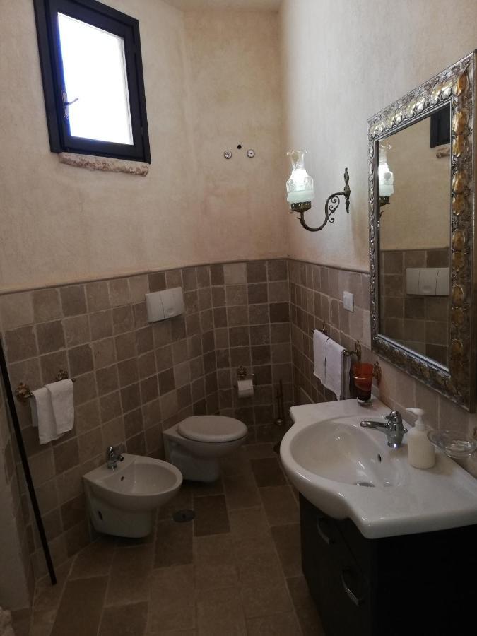 Holiday Home Trullo Antico Ostuni Kamer foto
