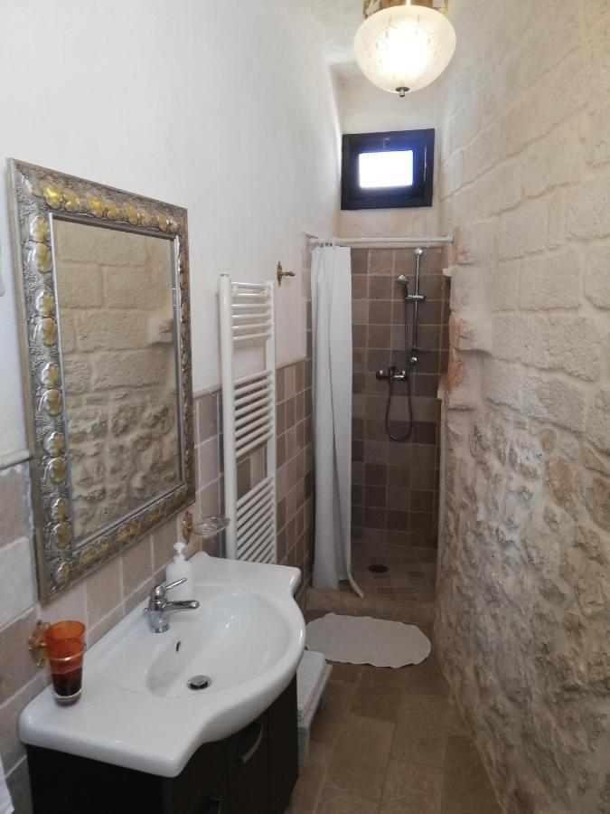 Holiday Home Trullo Antico Ostuni Kamer foto