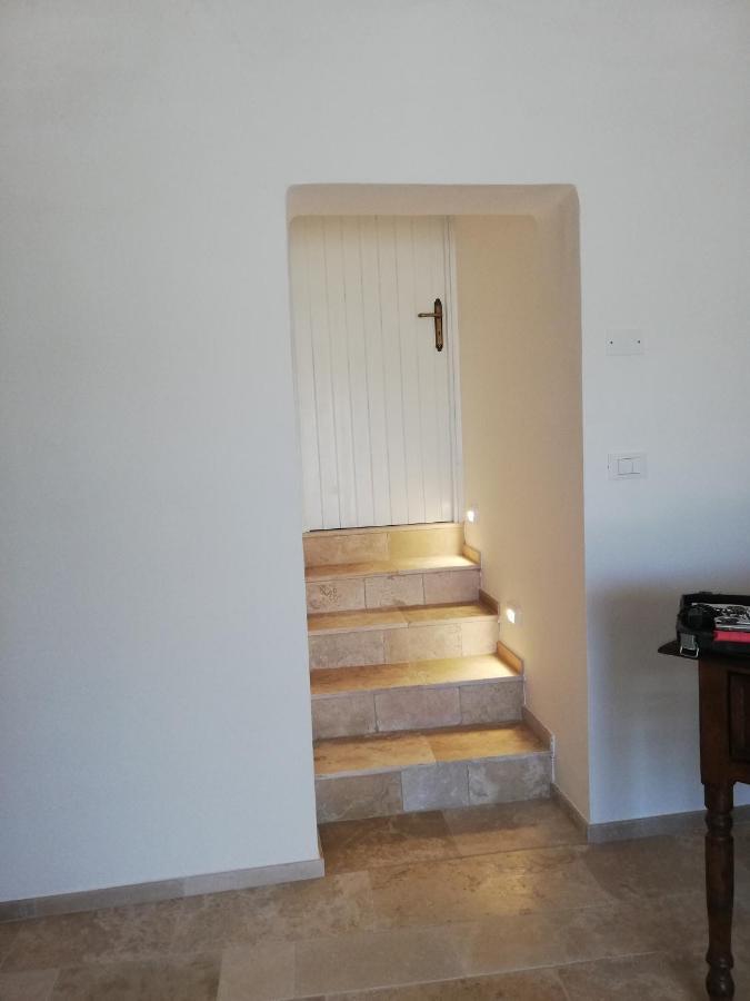 Holiday Home Trullo Antico Ostuni Kamer foto