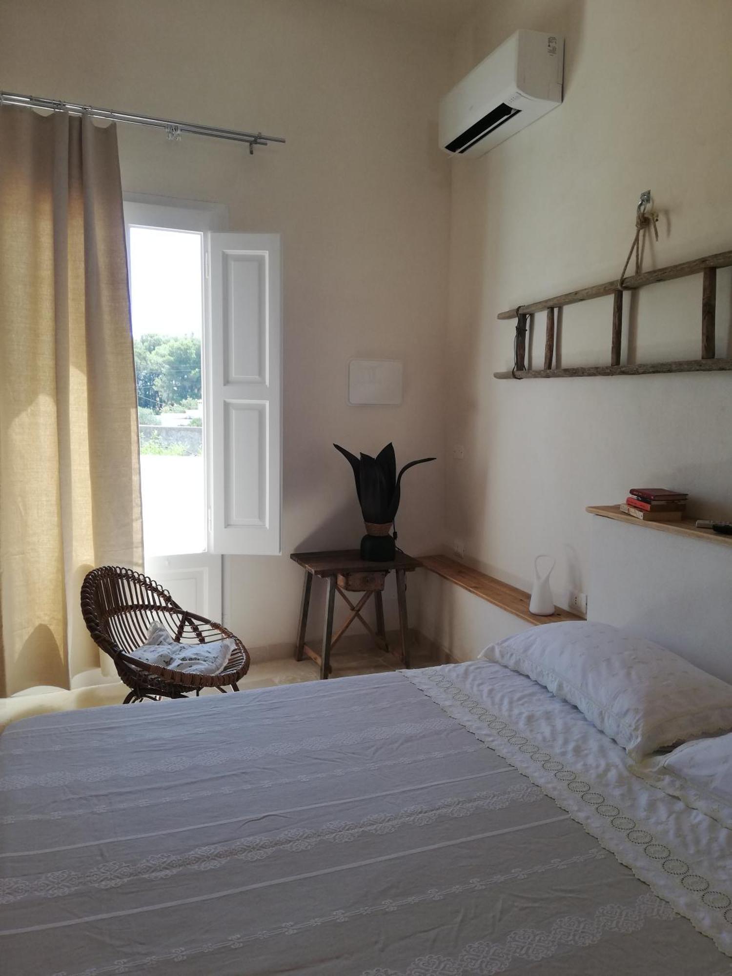 Holiday Home Trullo Antico Ostuni Kamer foto