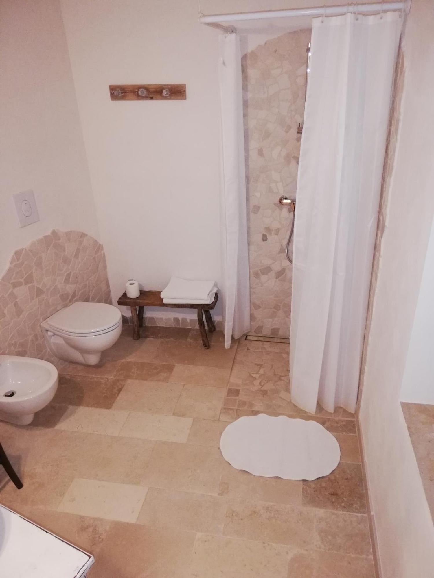 Holiday Home Trullo Antico Ostuni Kamer foto